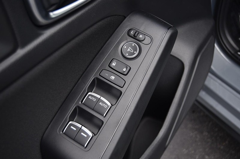 Honda Civic Hatchback Vehicle Image 08