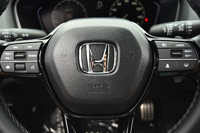Honda Civic Hatchback Vehicle Image 18