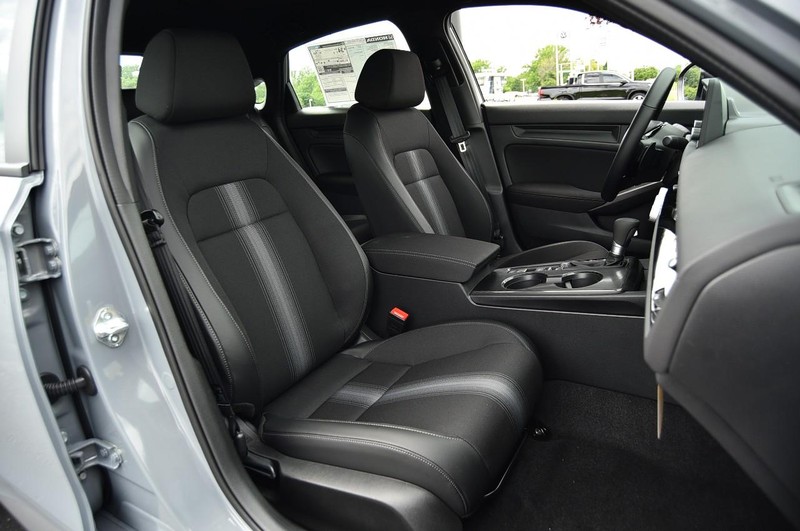 Honda Civic Hatchback Vehicle Image 20