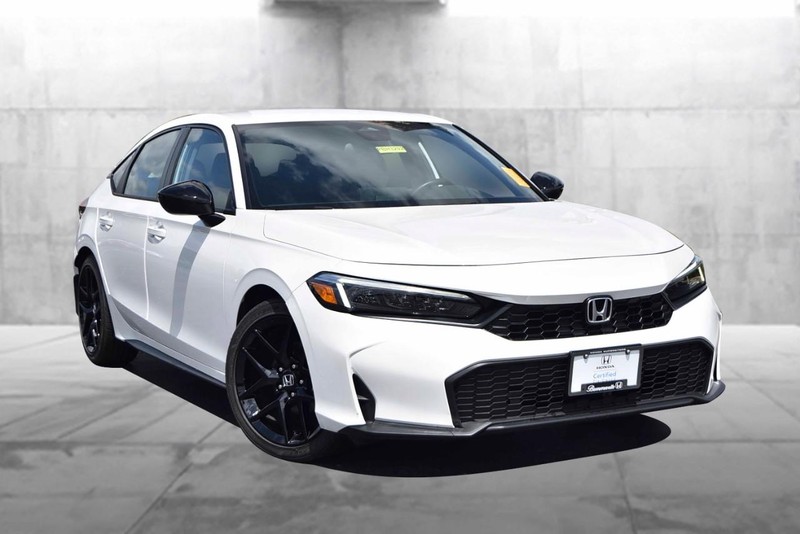 Honda Civic Hatchback Vehicle Image 02