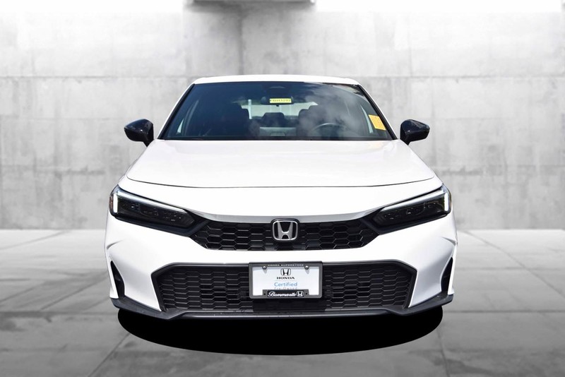 Honda Civic Hatchback Vehicle Image 04
