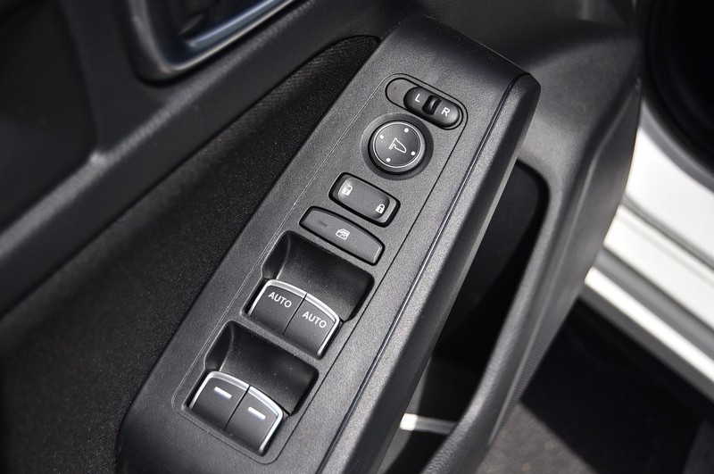 Honda Civic Hatchback Vehicle Image 08