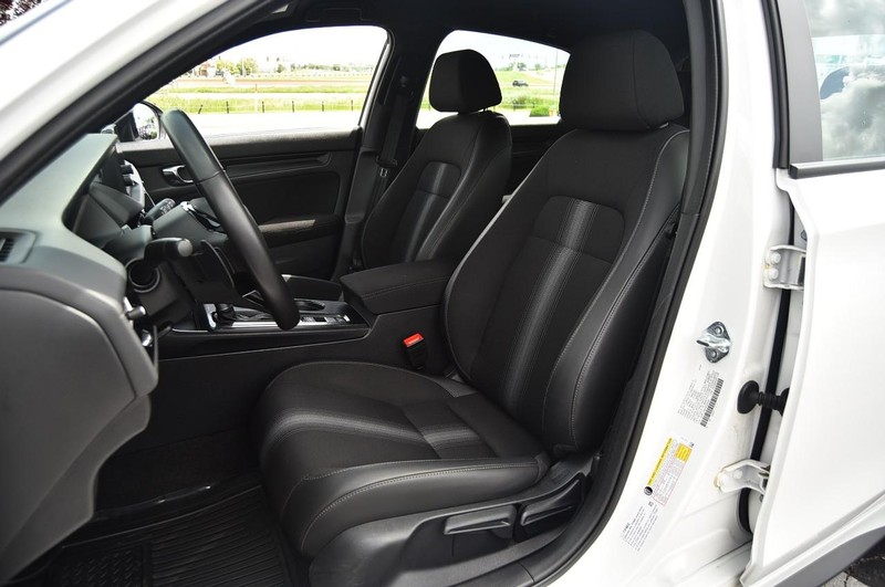 Honda Civic Hatchback Vehicle Image 19