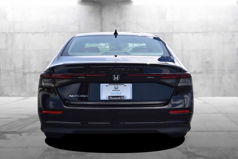 Honda Accord Sedan Vehicle Image 06
