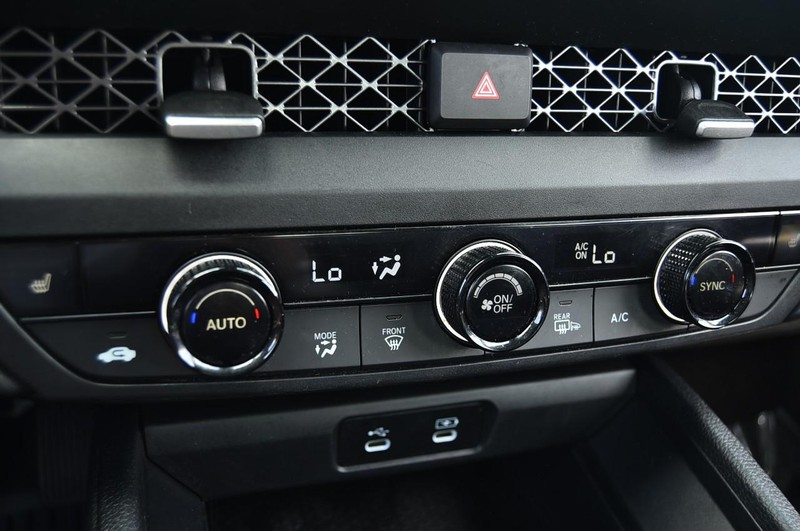 Honda Accord Sedan Vehicle Image 13