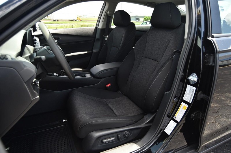 Honda Accord Sedan Vehicle Image 18