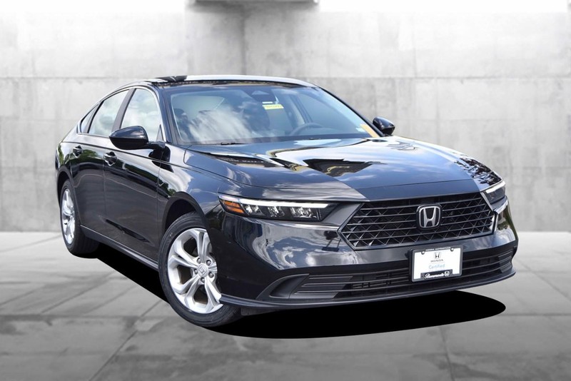 Honda Accord Sedan Vehicle Image 02