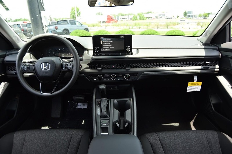 Honda Accord Sedan Vehicle Image 07