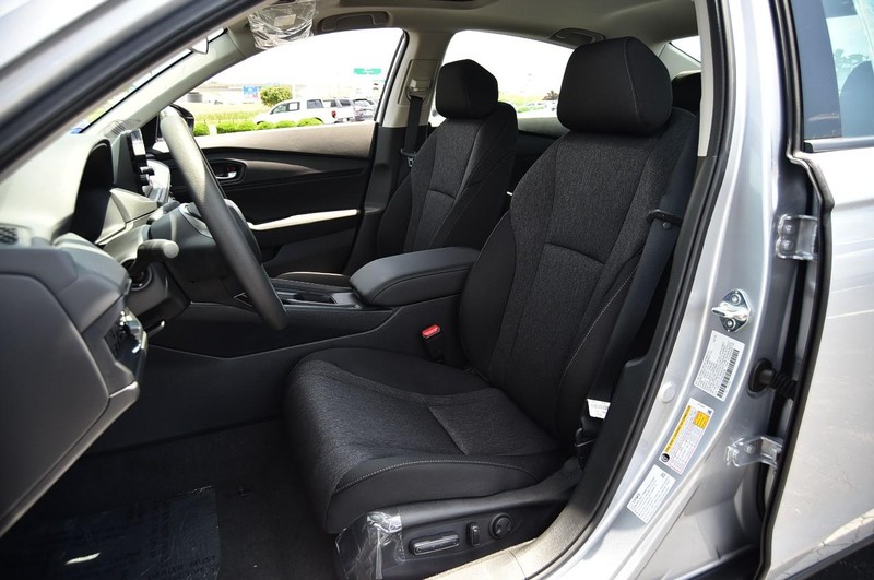 Honda Accord Sedan Vehicle Image 17