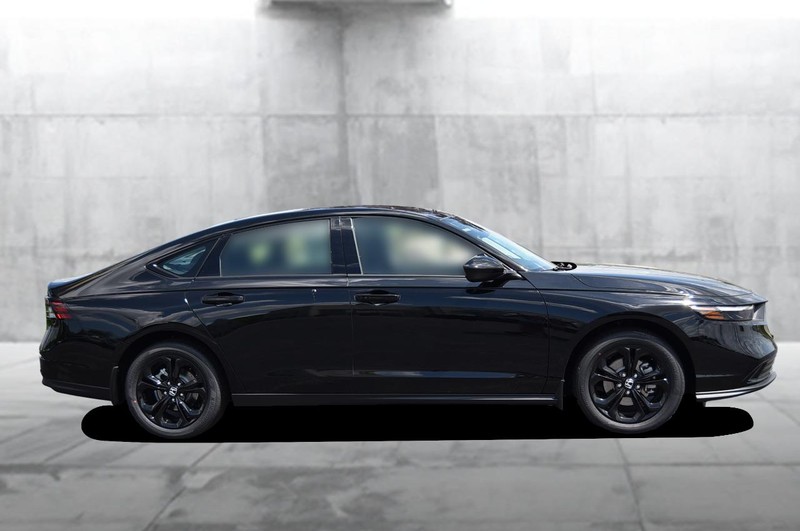 Honda Accord Sedan Vehicle Image 05