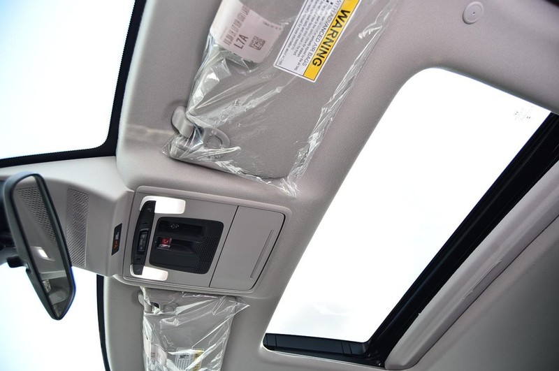 Honda Accord Sedan Vehicle Image 19