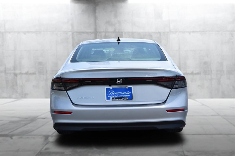 Honda Accord Sedan Vehicle Image 06