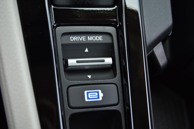 Honda Accord Hybrid Vehicle Image 16