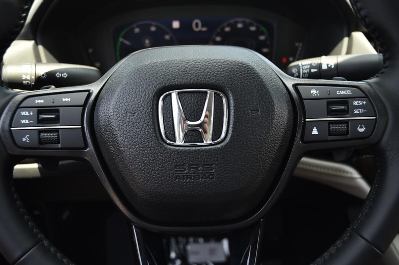 Honda Accord Hybrid Vehicle Image 18