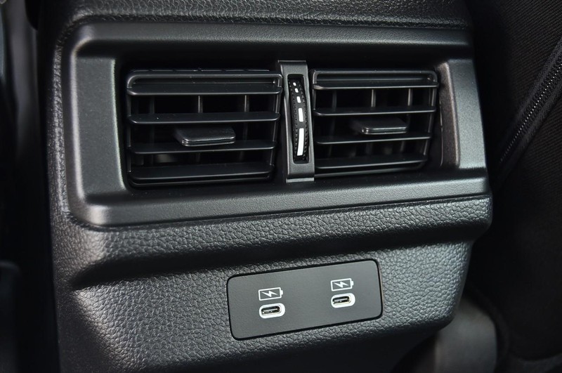 Honda Accord Sedan Vehicle Image 21