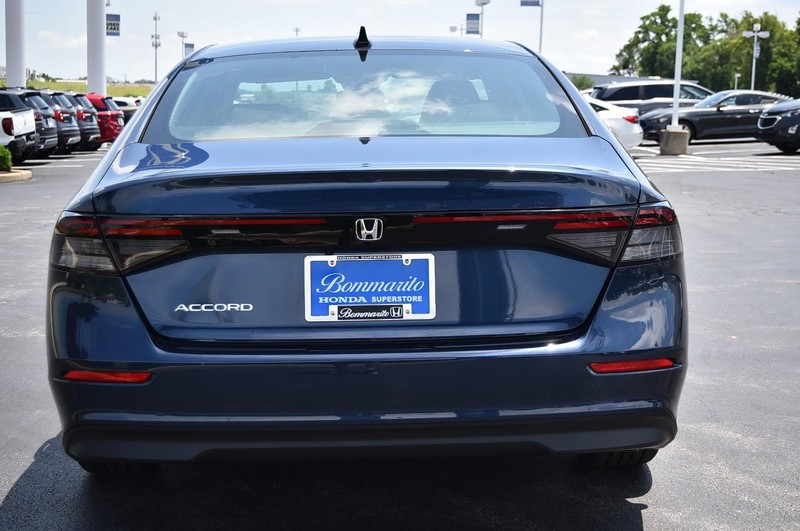 Honda Accord Sedan Vehicle Image 06