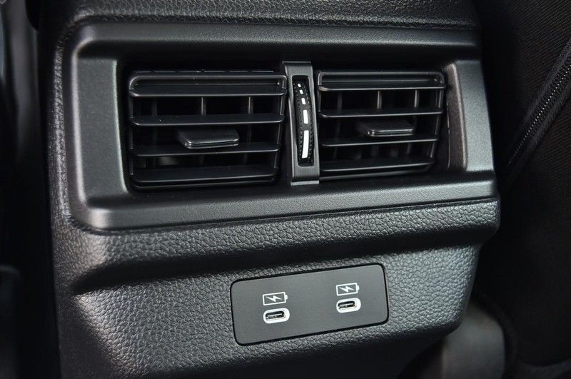 Honda Accord Sedan Vehicle Image 21