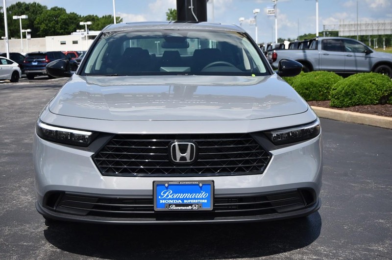 Honda Accord Sedan Vehicle Image 04