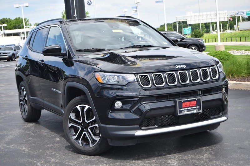 Jeep Compass Vehicle Image 02