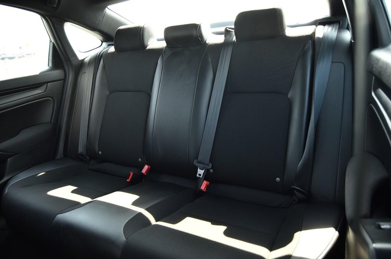 Honda Civic Sedan Vehicle Image 21