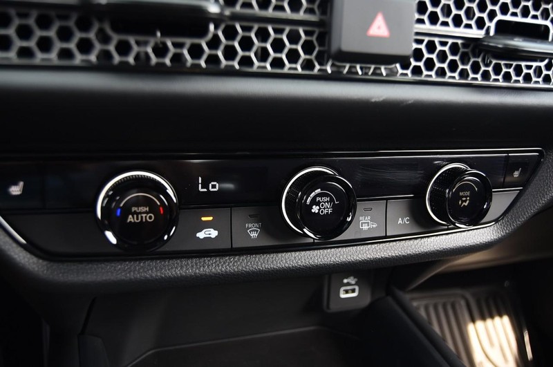 Honda HR-V Vehicle Image 14