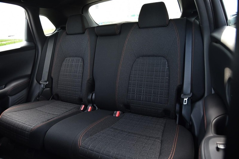 Honda HR-V Vehicle Image 21