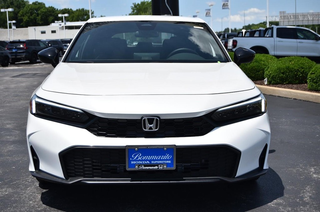 Honda Civic Hatchback Vehicle Image 04