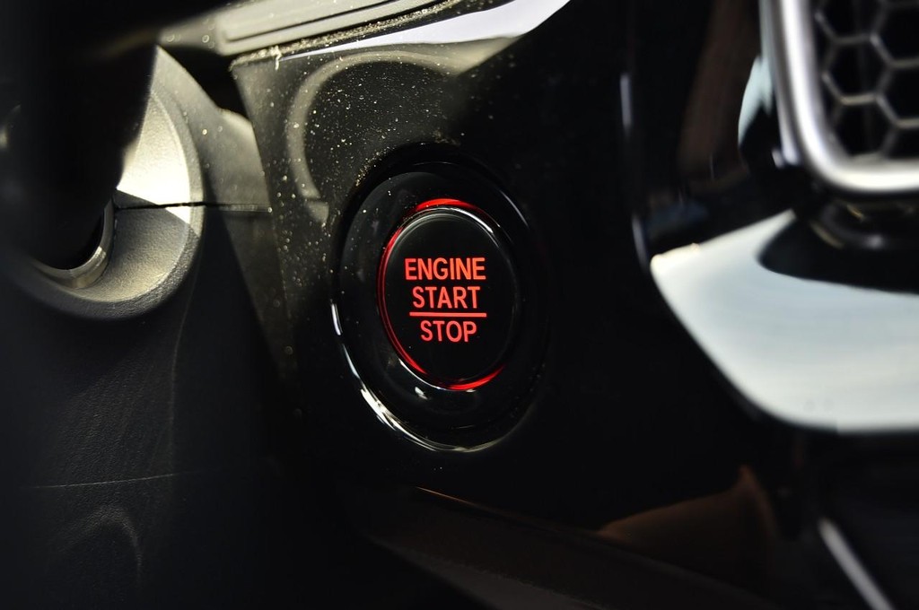 Honda Civic Hatchback Vehicle Image 16