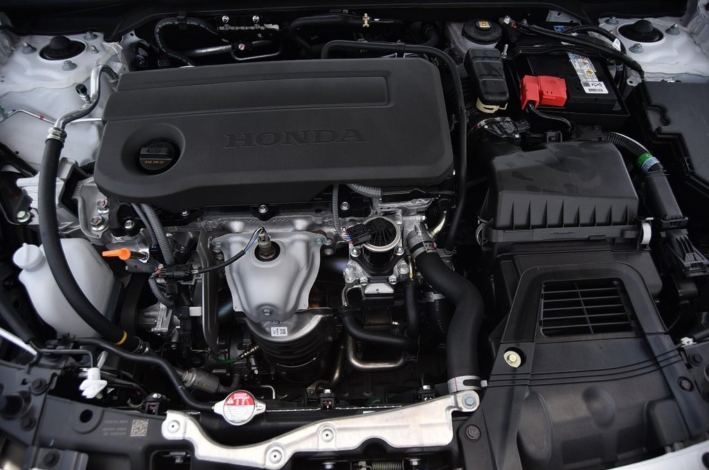 Honda Civic Hatchback Vehicle Image 22