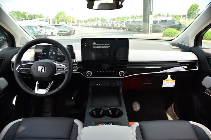 Honda Prologue Vehicle Image 07