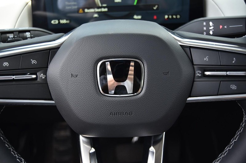 Honda Prologue Vehicle Image 19