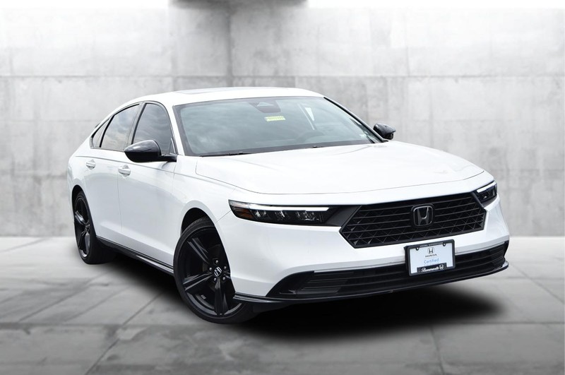 Honda Accord Hybrid Vehicle Image 02