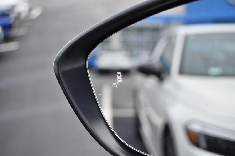 Honda Accord Hybrid Vehicle Image 10