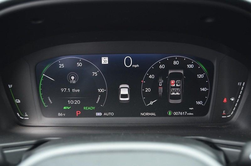 Honda Accord Hybrid Vehicle Image 11