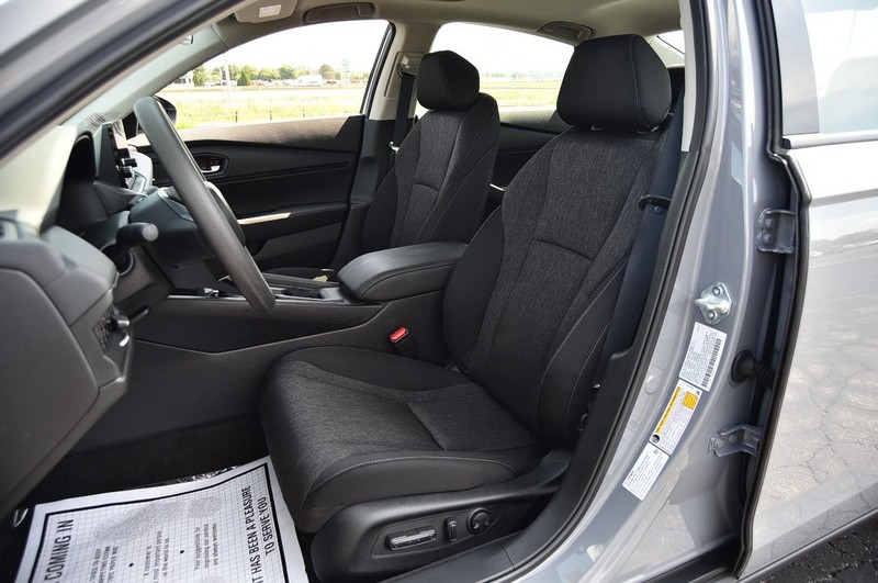 Honda Accord Sedan Vehicle Image 18