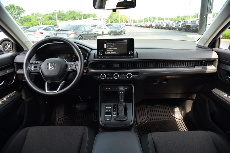 Honda CR-V Vehicle Image 07