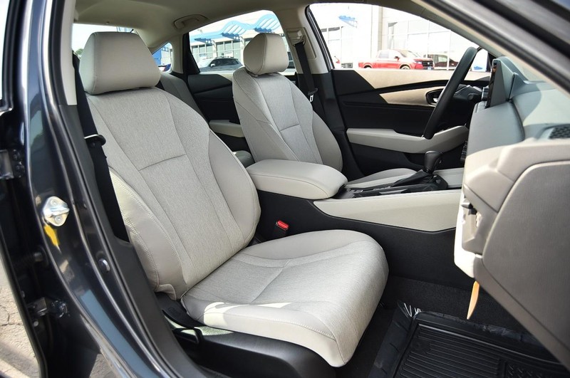 Honda Accord Sedan Vehicle Image 19