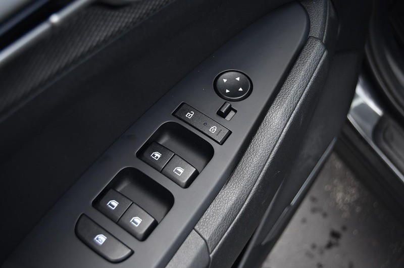 Kia Sportage Vehicle Image 08