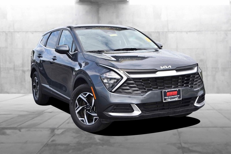 Kia Sportage Vehicle Image 02