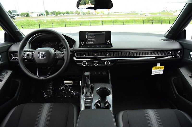 Honda Civic Hatchback Vehicle Image 07