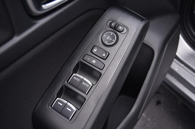 Honda Civic Hatchback Vehicle Image 08