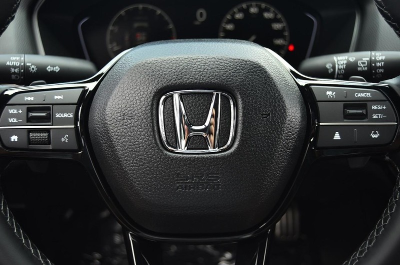 Honda Civic Hatchback Vehicle Image 17