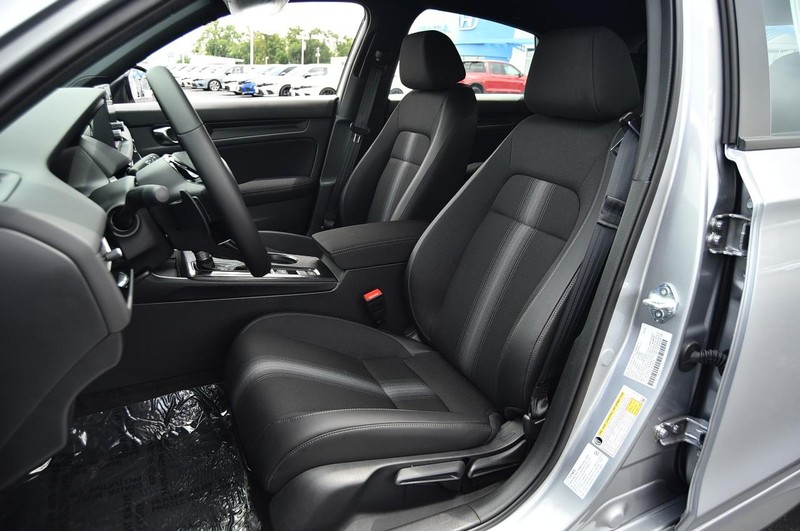 Honda Civic Hatchback Vehicle Image 18