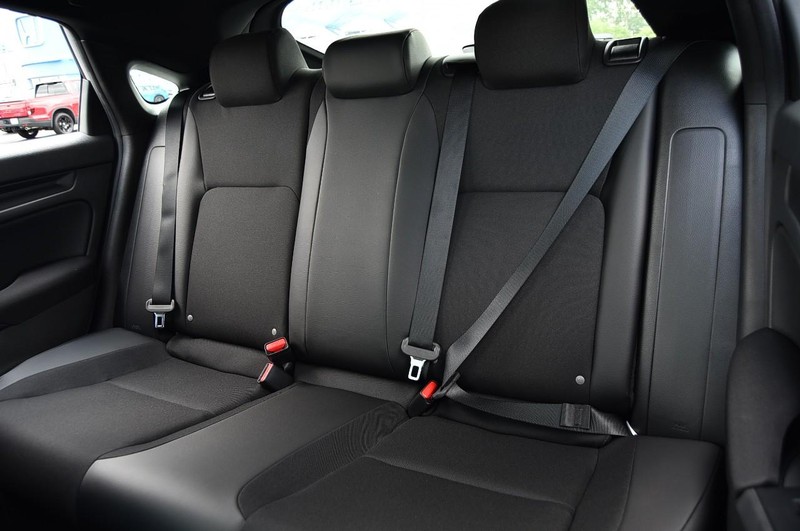 Honda Civic Hatchback Vehicle Image 20