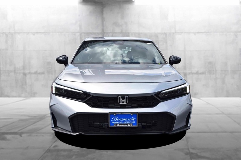 Honda Civic Hatchback Vehicle Image 04