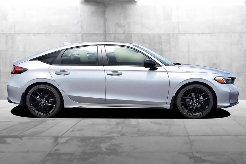 Honda Civic Hatchback Vehicle Image 05