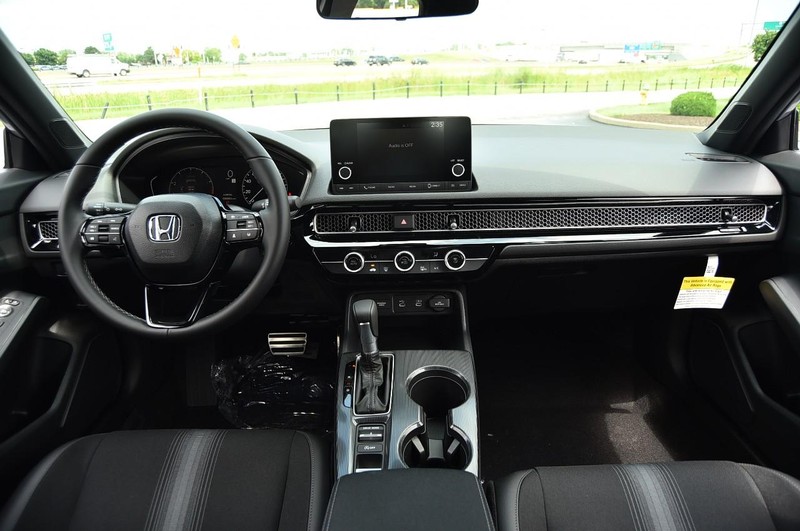 Honda Civic Hatchback Vehicle Image 07