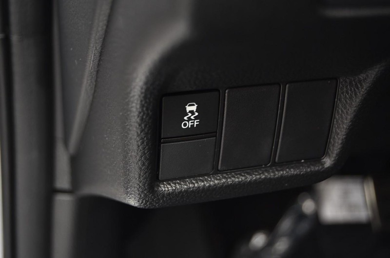 Honda Civic Hatchback Vehicle Image 10