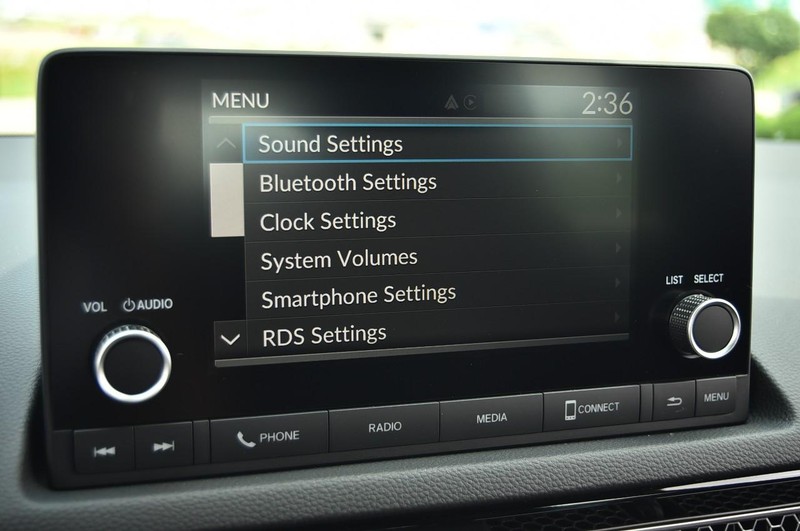Honda Civic Hatchback Vehicle Image 13