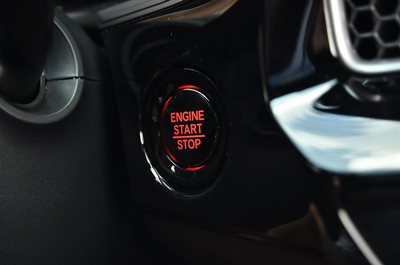Honda Civic Hatchback Vehicle Image 16